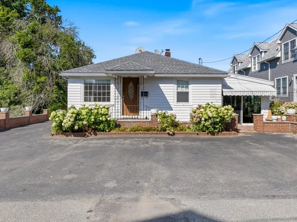 8 Luzitania Ave, Gloucester, MA 01930