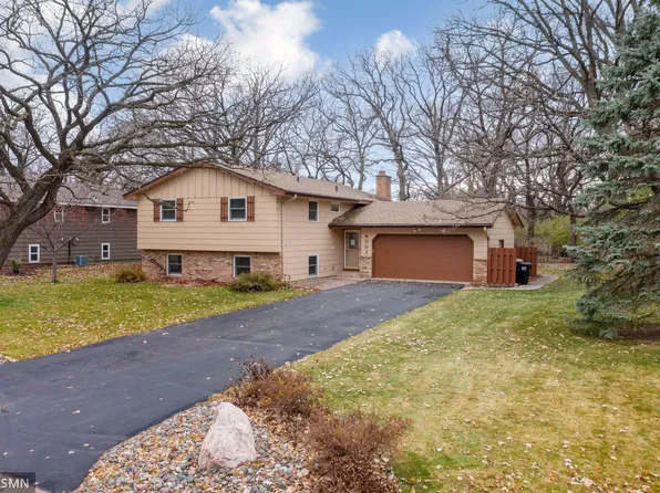 4001 10th Ave, Anoka, MN 55303