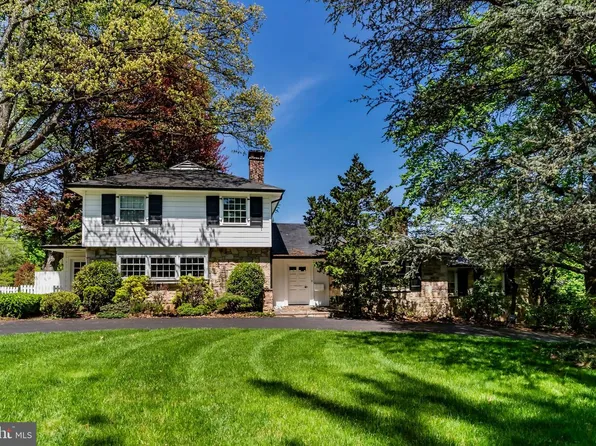400 N 25th St, Camp Hill, PA 17011