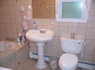 605 Pulaski Rd, East Northport, NY 11731