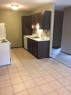 Building Photo - 2127 Twin Bluff Rd #307