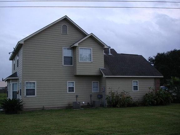 5th image of 23935 Doris Dr