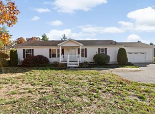 2602 Pheasant Ln, Middleboro, MA 02346