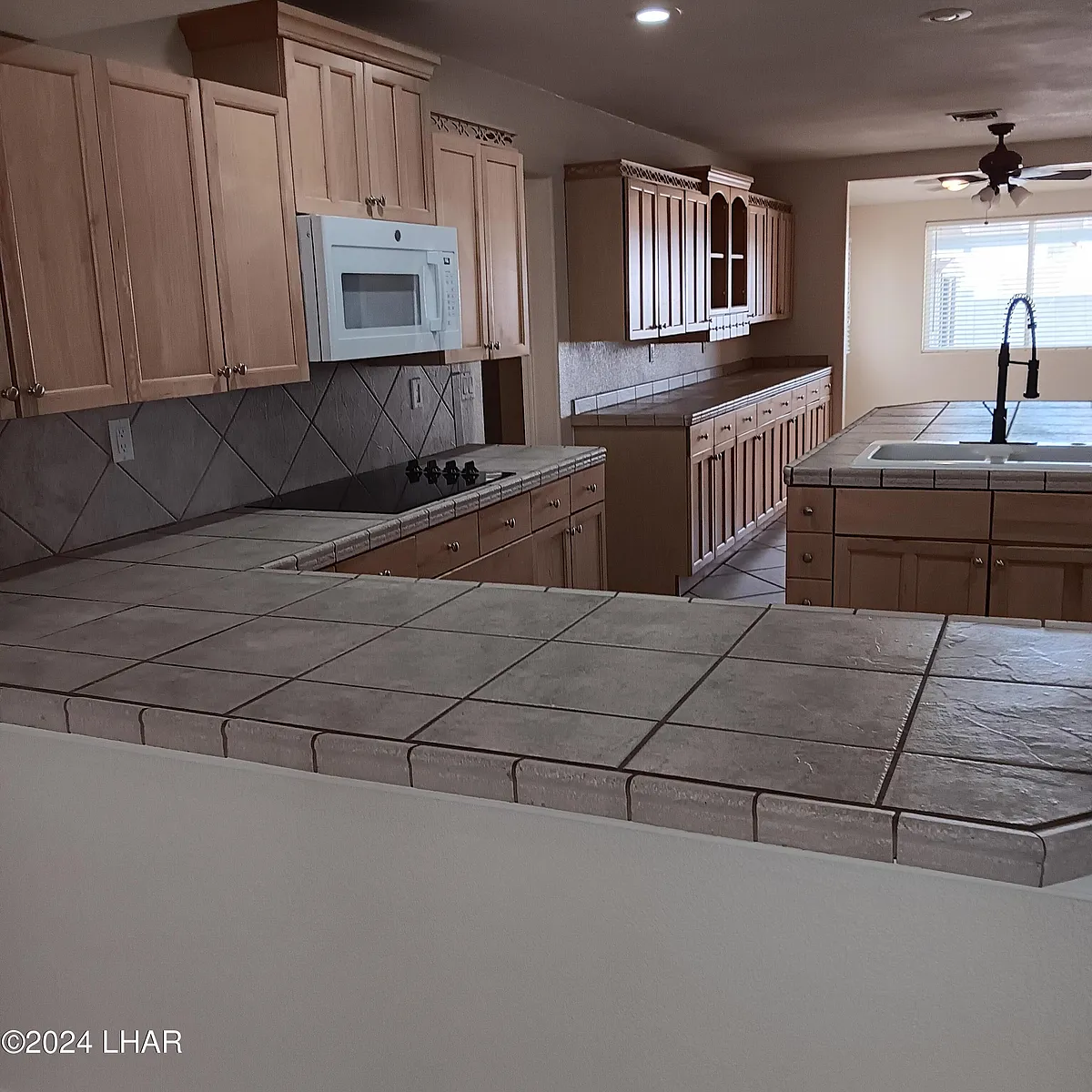 Building Photo - 2710 Jericho Dr