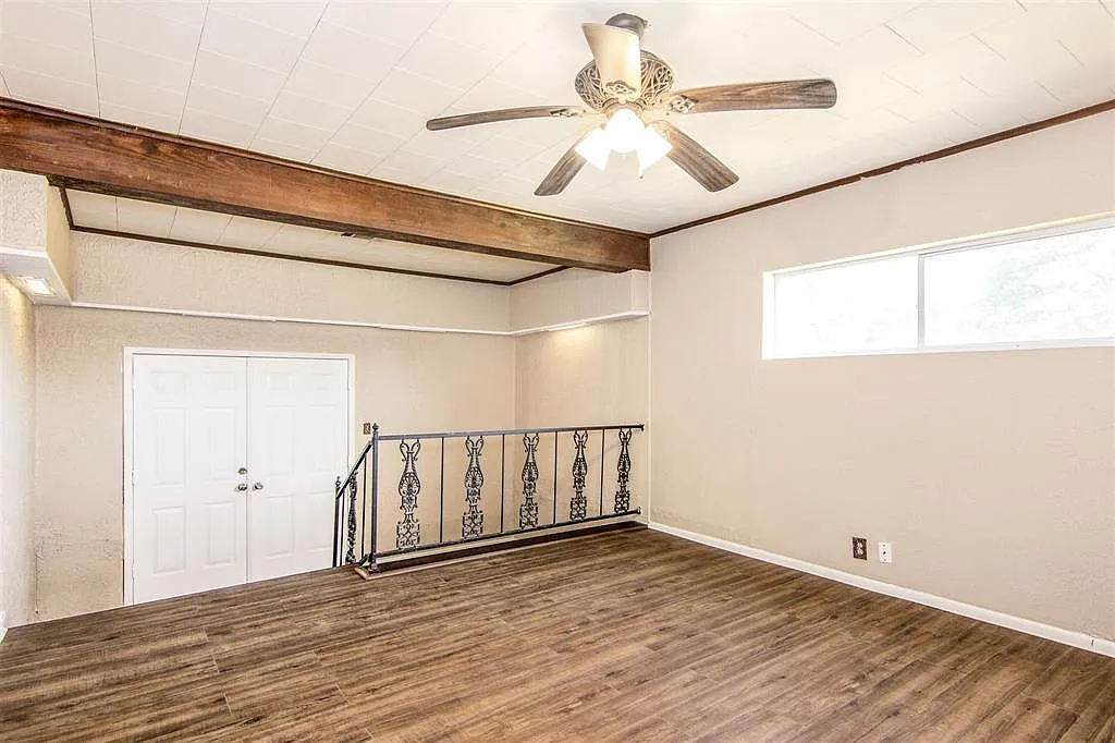 5 bed, 2700 sqft, $2,300 — Photo 3