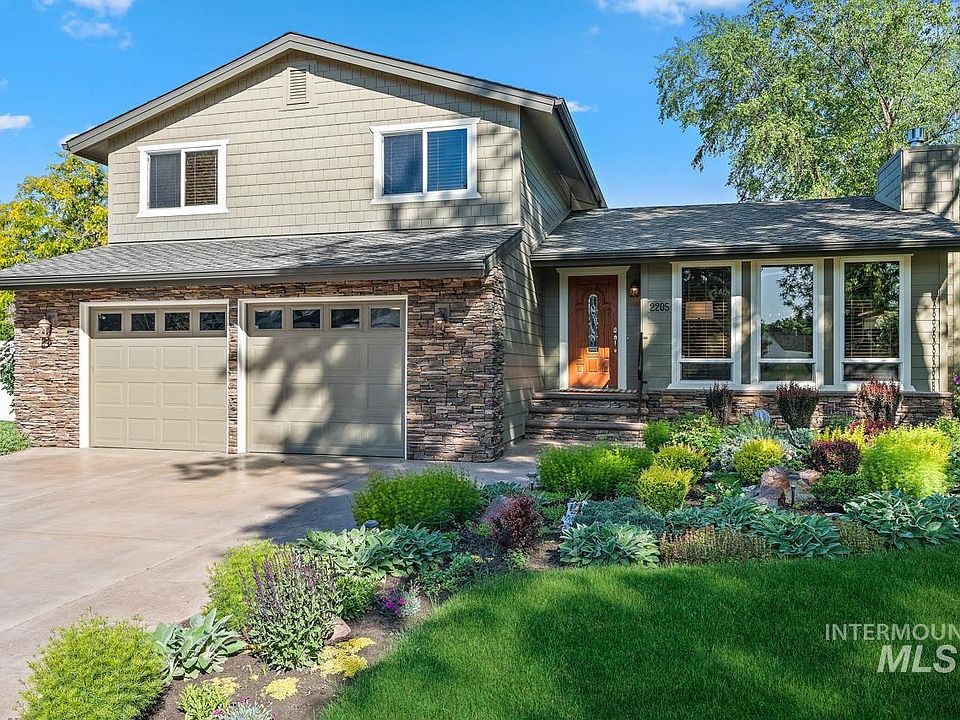 1st image of 2205 S Tawny Woods Pl