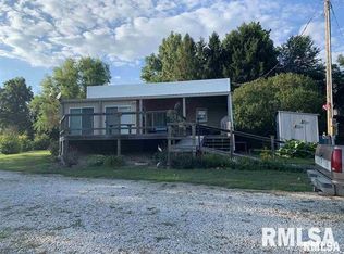 21407 E Sand Rd, Lewistown, IL 61542