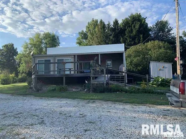 21407 E Sand Rd, Lewistown, IL 61542