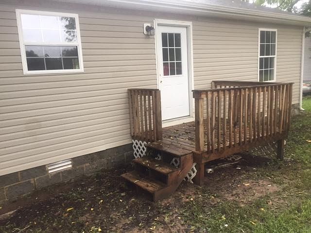 2nd image of 104 Coffey St