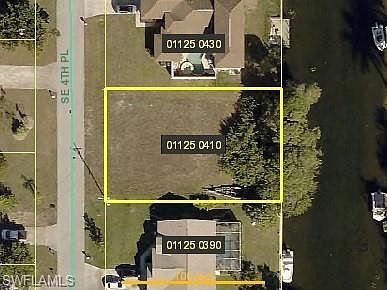 1st image of 209 SE 4th Pl