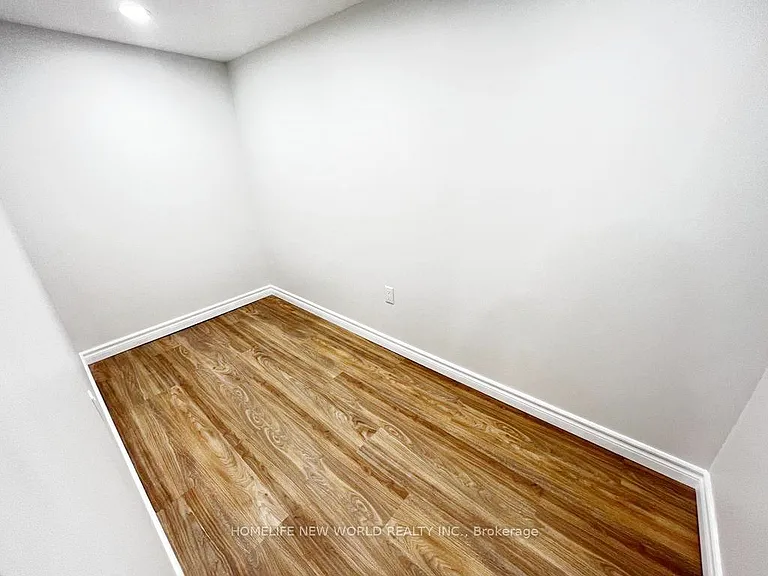 3 Roblocke Ave #LOWER — Photo 5