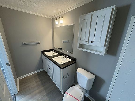 5th image of 10201 W Beaver St #49