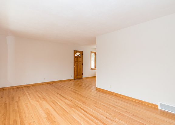 5th image of 2618 11th St