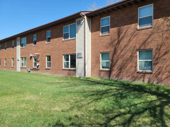 Greentree Square, 1120 Barrette St #15538915, Crookston, MN 56716