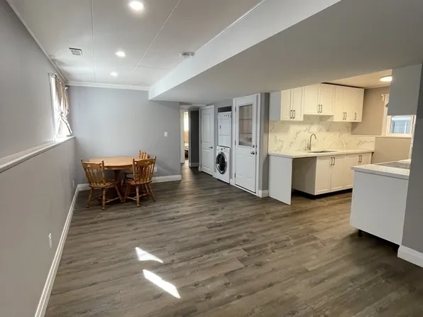 1044 Lena Ave, Windsor, ON N9C 3K4