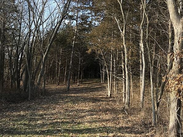 13 Red Oak Ests, Maywood, MO 63454