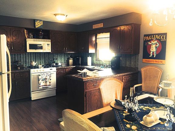3rd image of 32 Conti Pkwy #2D