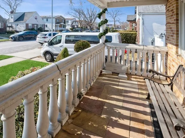 157-31 24th Avenue, Whitestone, NY 11357