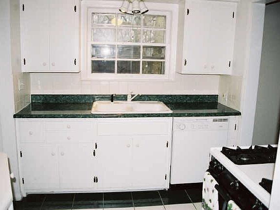 5th image of 5420 N Indianola Ave