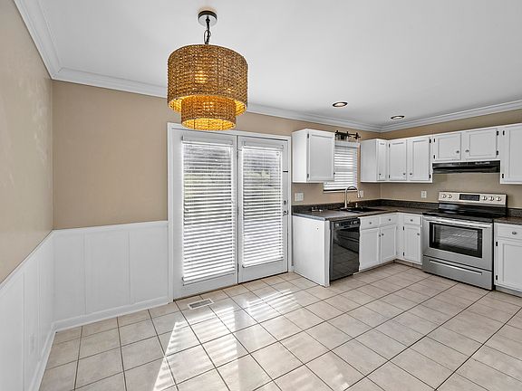5th image of 4404 Micah Ln