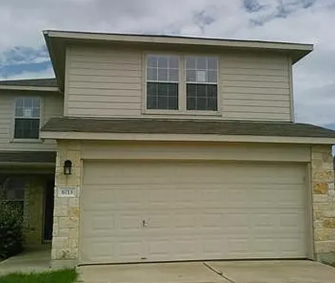 6713 Panda Royle Dr — Photo 1