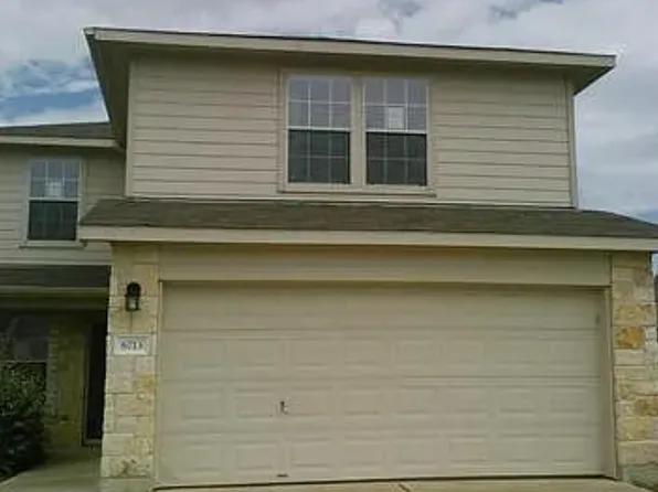 6713 Panda Royle Dr, Del Valle, TX 78617