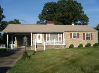 402 Prospect Rd, Hurt, VA 24563