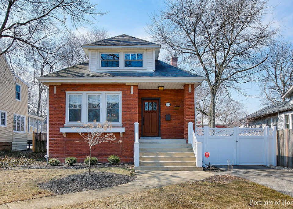 1st image of 688 Pleasant Ave