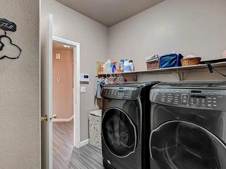 3910 Crooked Oak St — Photo 26