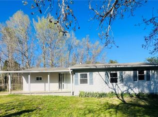 1669 Spainhour Mill Rd, Pinnacle, NC 27043