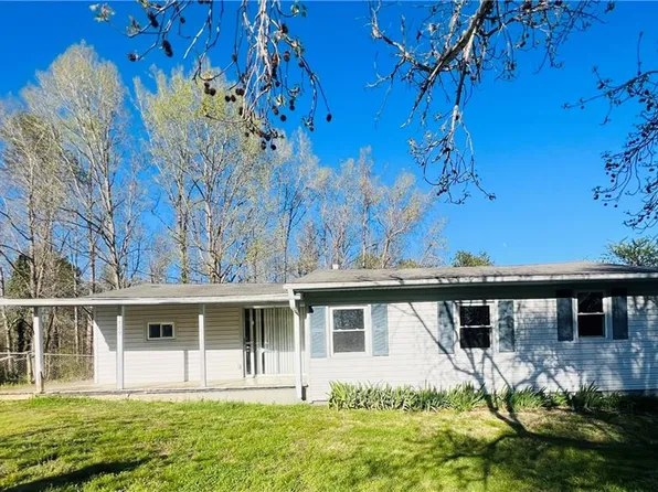 1669 Spainhour Mill Rd, Pinnacle, NC 27043