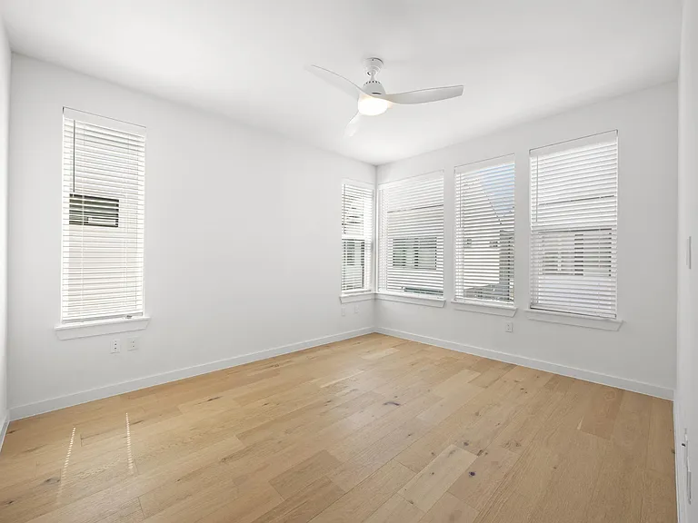 2200 McFly St #6102 — Photo 16