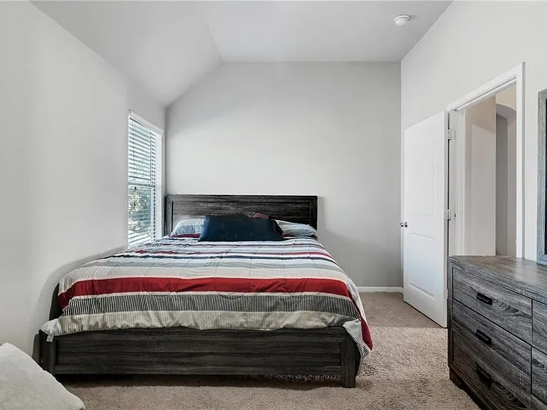 3418 Castleton Dr — Photo 25