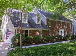 1004 Queensferry Rd, Cary, NC 27511