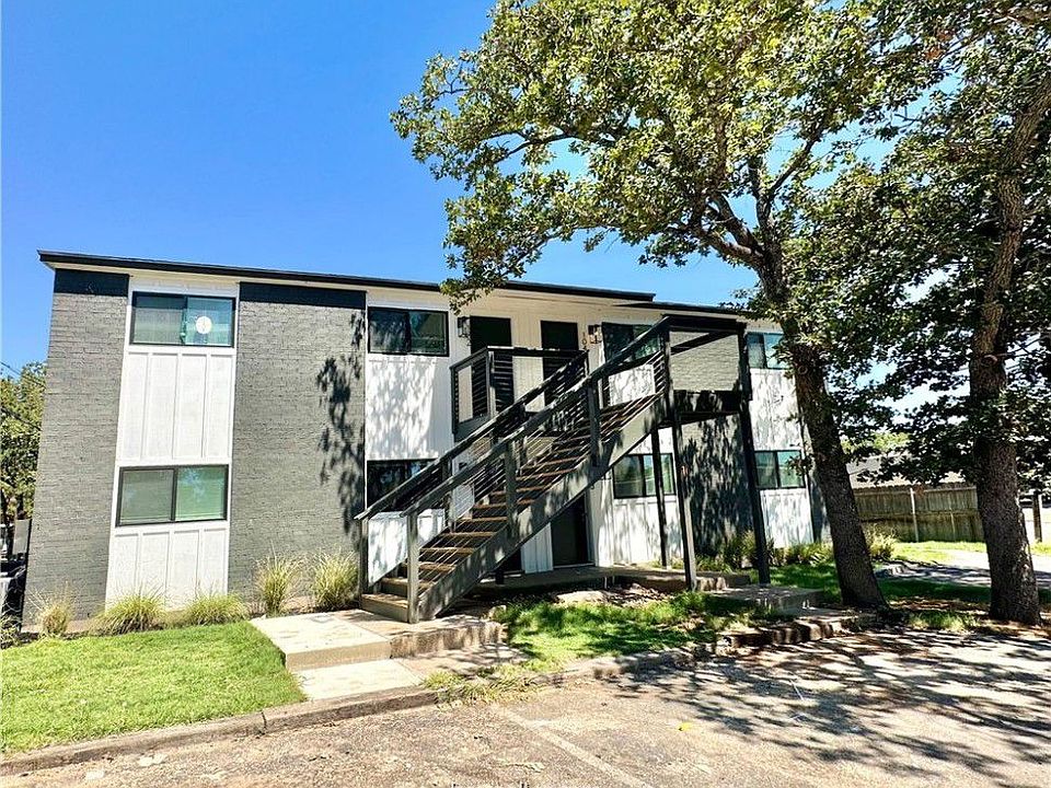 1st image of 704 Yegua St #202