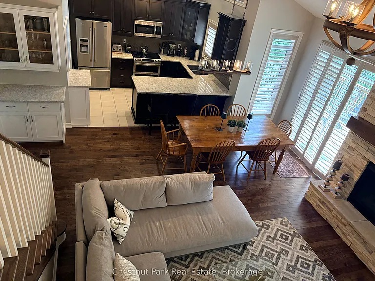 8 Robbie Way — Photo 16