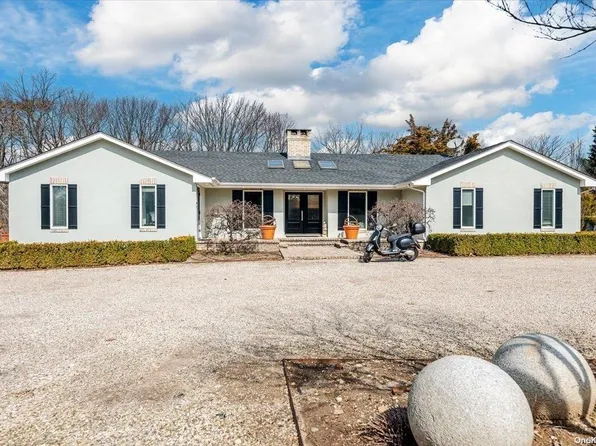 24 Winston Drive N., Port Jefferson, NY 11777