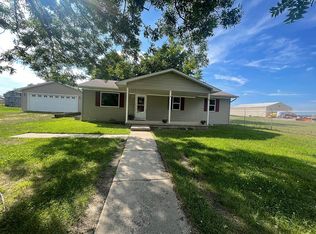 251 Cox Dr, Virginia, IL 62691