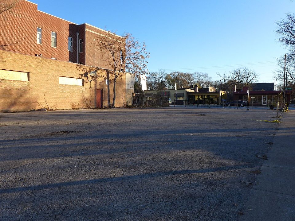 2nd image of 10556 S Western Ave