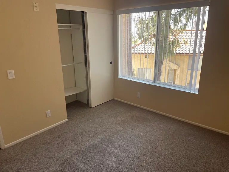 1038 Grape St — Photo 12