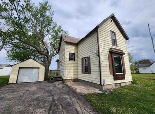 524 7th St, Whittemore, IA 50598