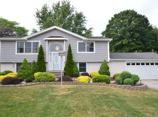 794 Stony Point Rd, Spencerport, NY 14559