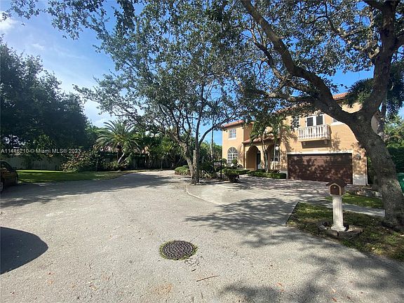 2nd image of 16157 NW 78th Pl