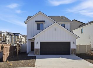 936 N Mirror Creek Way, Meridian, ID 83642