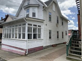 3 School St, Adams, MA 01220