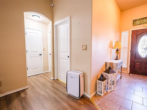 2nd image of 1338 Alvera Ln