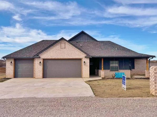 10706 NE Seaside Ln, Elgin, OK 73538