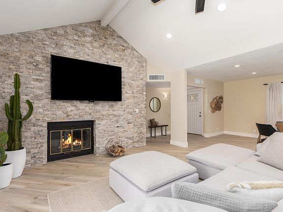 4th image of 1424 N Bel Air Dr