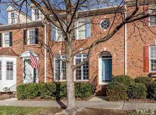 402 Copperline Dr, Chapel Hill, NC 27516