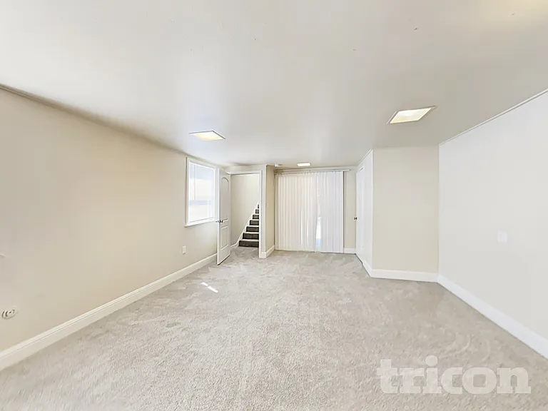 7 Howard Ave — Photo 9